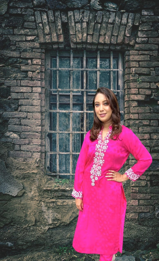 TRADITIONAL HAND-EMBROIDERED SILK SHIRT WITH STRAIGHT PANT